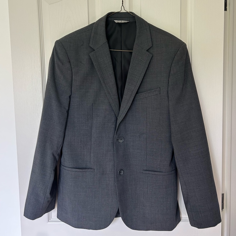 Le Chateau Mens suit jacket, vest and pants
